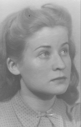 Irmgard A. Farrar